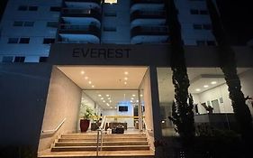 Apartamento lindo e completo em Caldas Novas viva essa experiência!